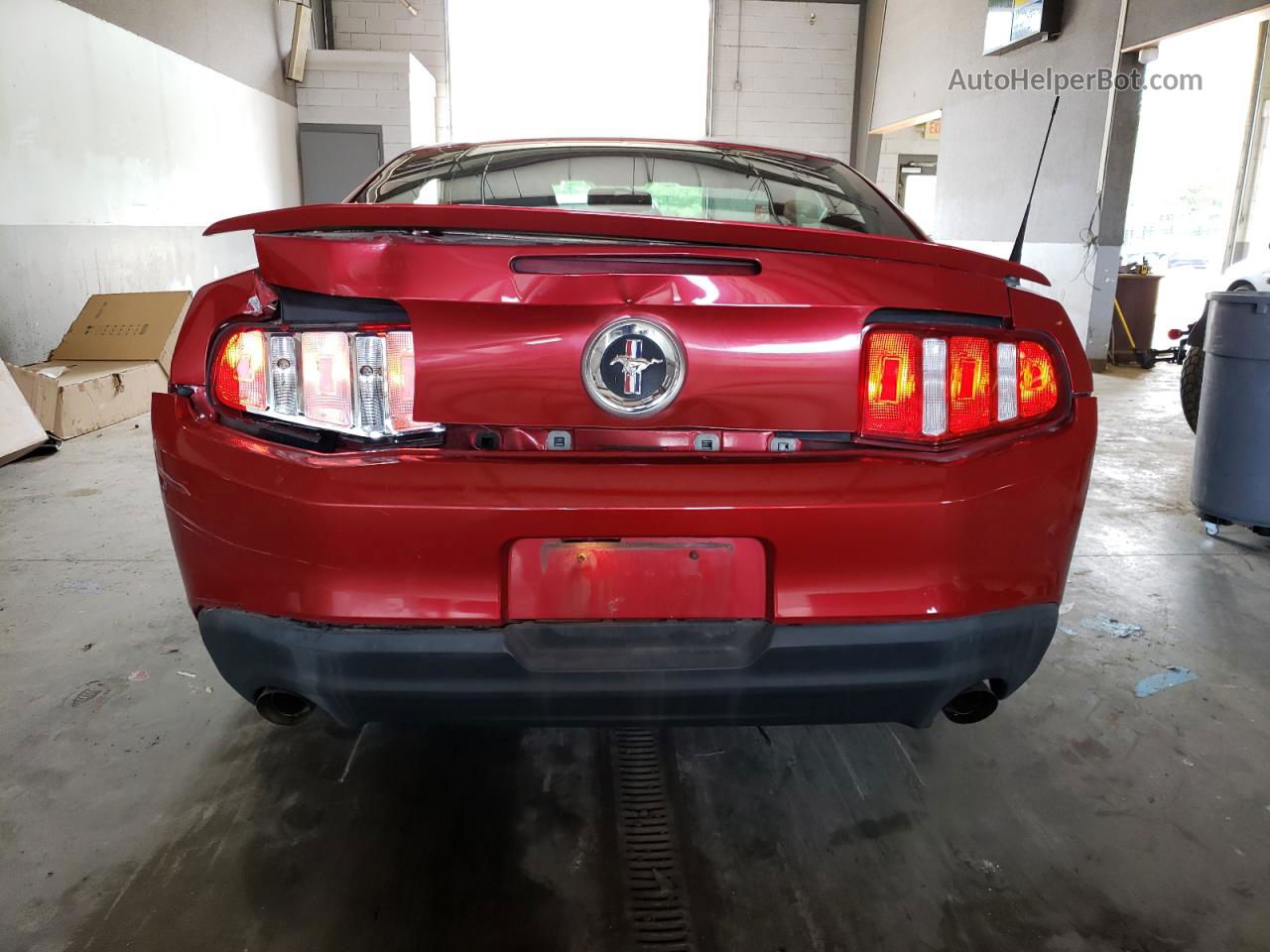 2011 Ford Mustang  Red vin: 1ZVBP8AM8B5144922