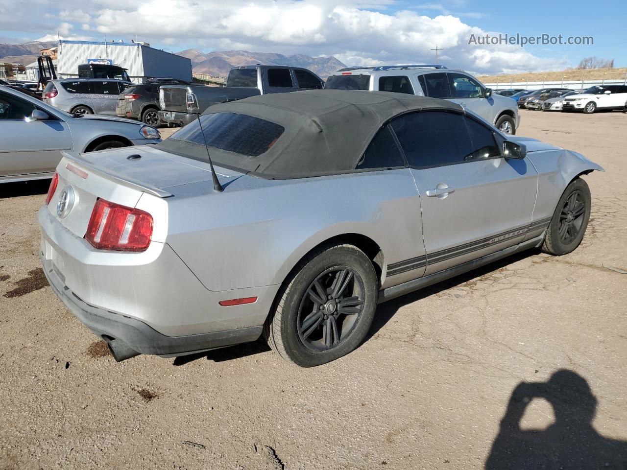 2011 Ford Mustang  Silver vin: 1ZVBP8EM0B5109169