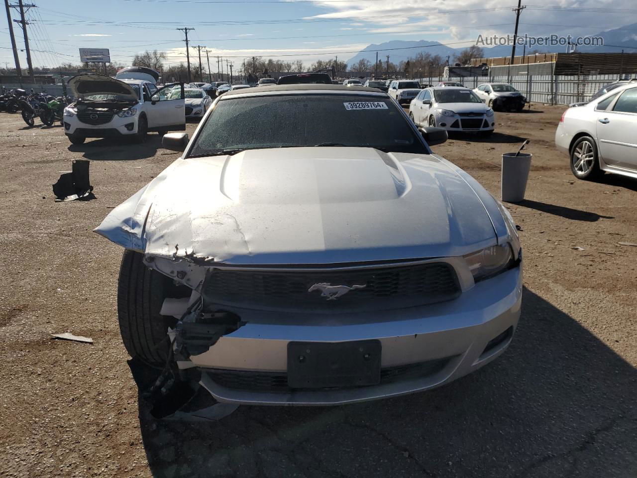 2011 Ford Mustang  Серебряный vin: 1ZVBP8EM0B5109169