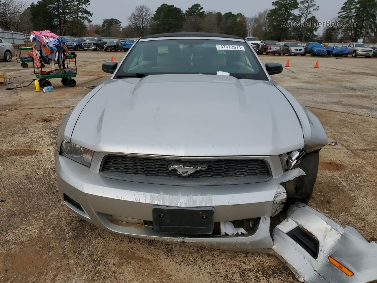 2011 Ford Mustang  Silver vin: 1ZVBP8EM1B5112386