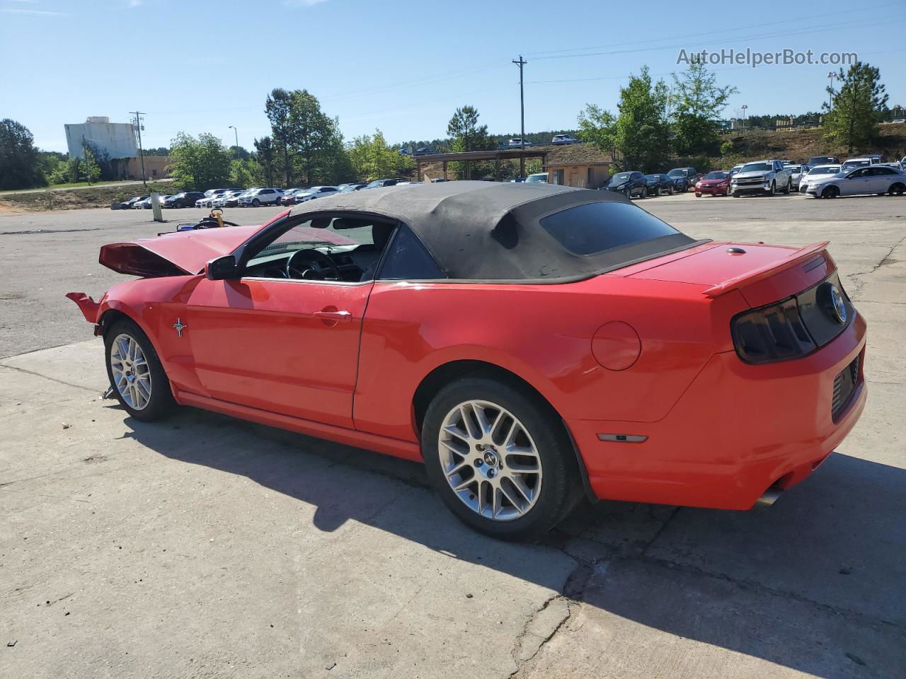 2014 Ford Mustang  Red vin: 1ZVBP8EM2E5290957