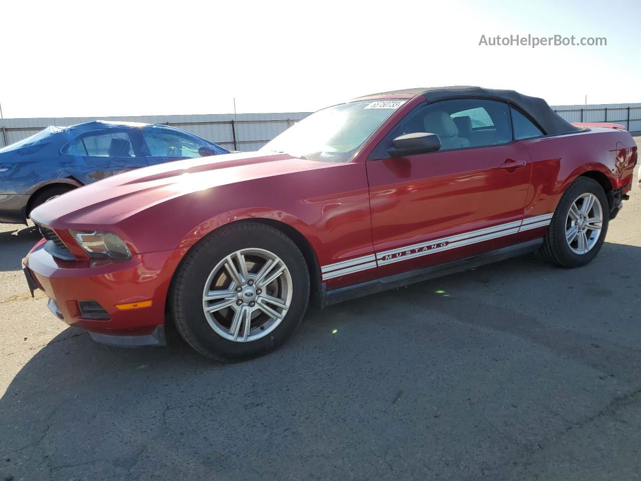 2011 Ford Mustang  Red vin: 1ZVBP8EMXB5154118