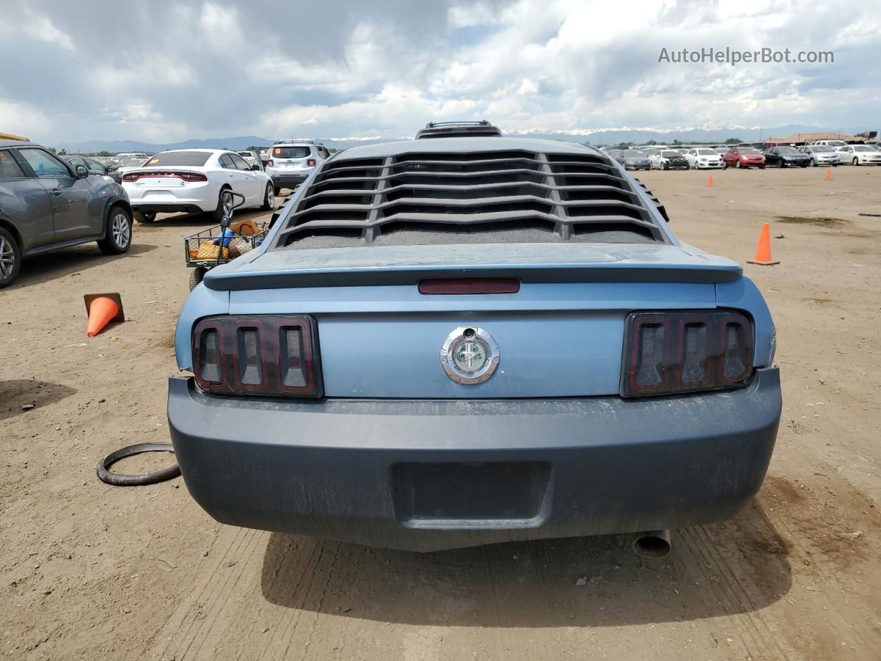 2008 Ford Mustang  Blue vin: 1ZVHT80N585128251