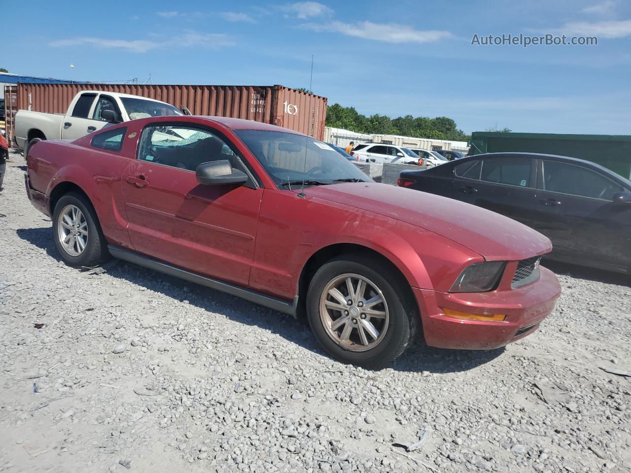 2008 Ford Mustang  Red vin: 1ZVHT80N785153751