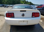 2008 Ford Mustang  White vin: 1ZVHT84N585140510