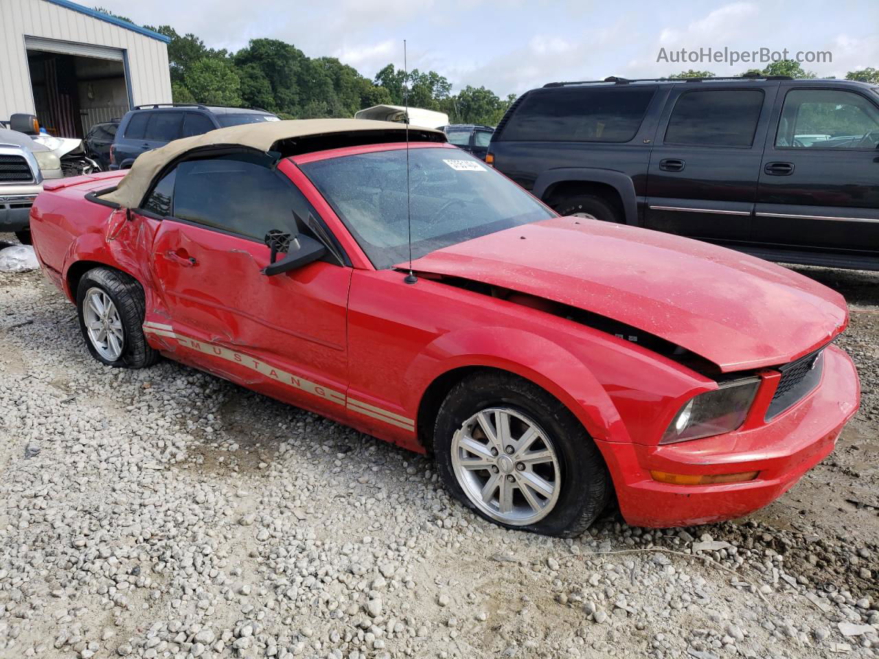 2008 Ford Mustang  Красный vin: 1ZVHT84N685153363