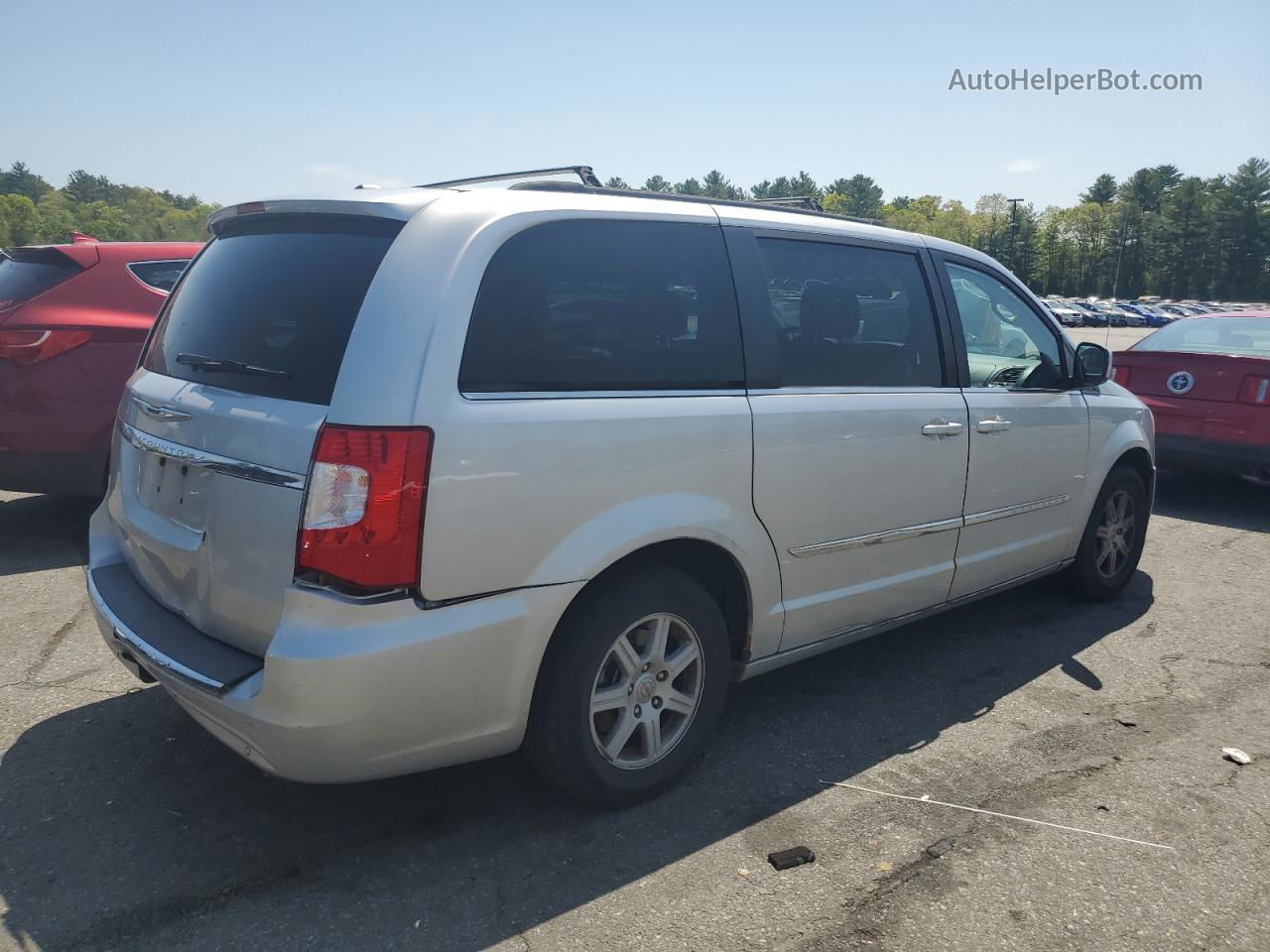 2011 Chrysler Town & Country Touring Silver vin: 2A4RR5DG0BR720113