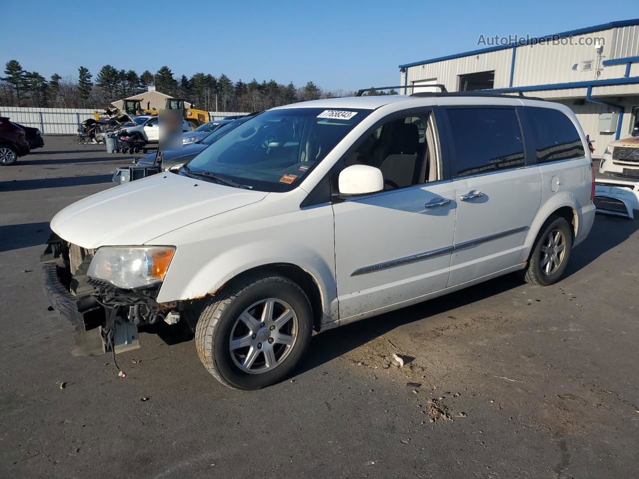 2011 Chrysler Town & Country Touring White vin: 2A4RR5DG2BR603939