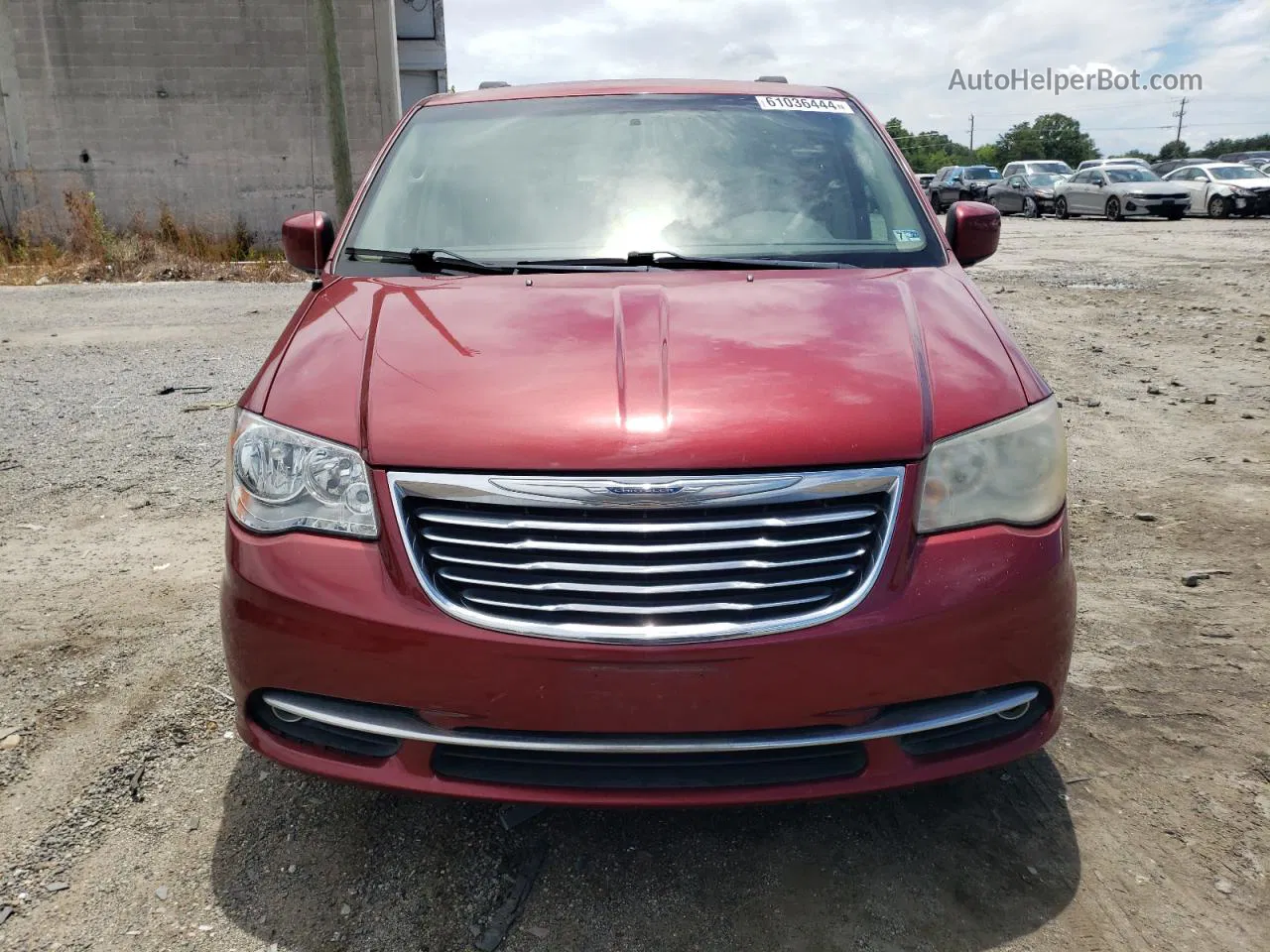 2011 Chrysler Town & Country Touring Red vin: 2A4RR5DG2BR650386