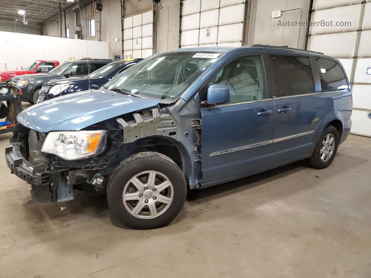 2011 Chrysler Town & Country Touring Blue vin: 2A4RR5DG2BR696252