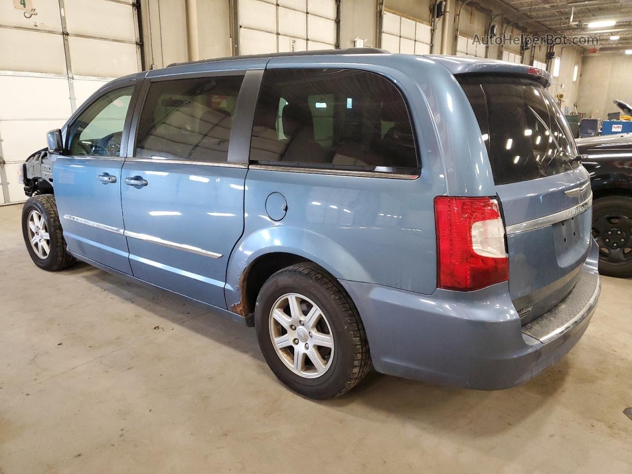 2011 Chrysler Town & Country Touring Blue vin: 2A4RR5DG2BR696252