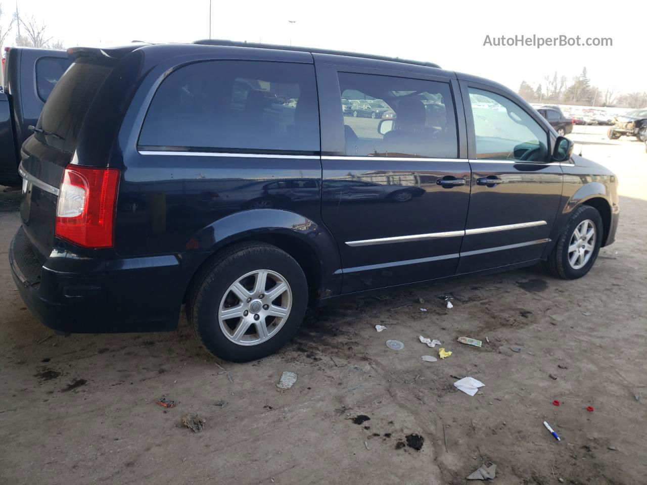 2011 Chrysler Town & Country Touring Blue vin: 2A4RR5DG4BR611363