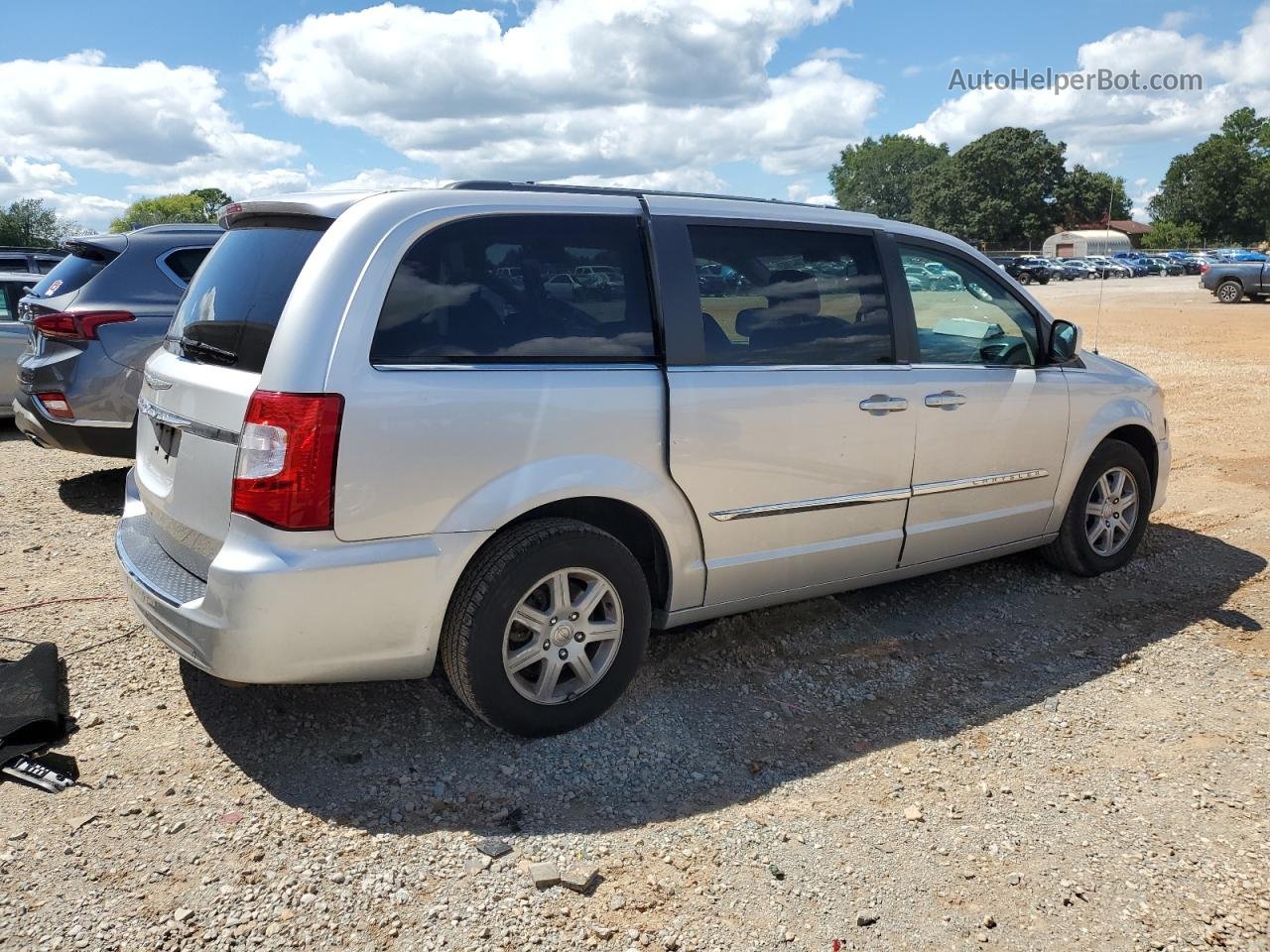 2011 Chrysler Town & Country Touring Silver vin: 2A4RR5DG4BR744706
