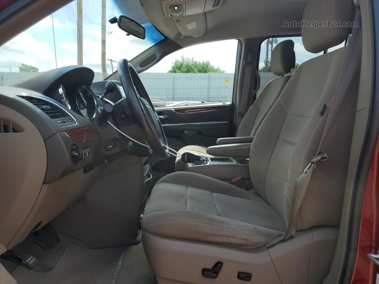 2011 Chrysler Town & Country Touring Темно-бордовый vin: 2A4RR5DG5BR611405