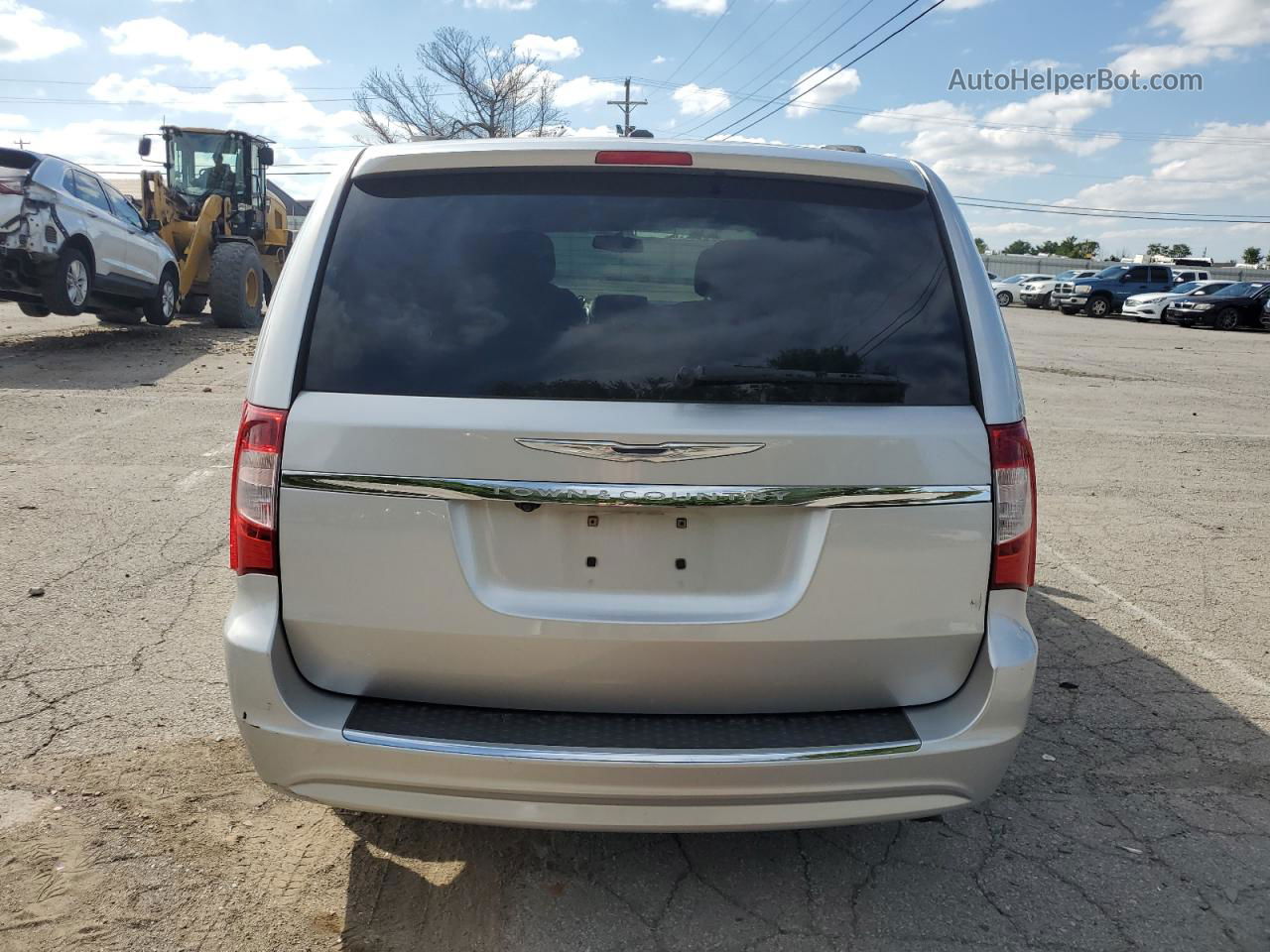 2011 Chrysler Town & Country Touring Silver vin: 2A4RR5DG5BR624672