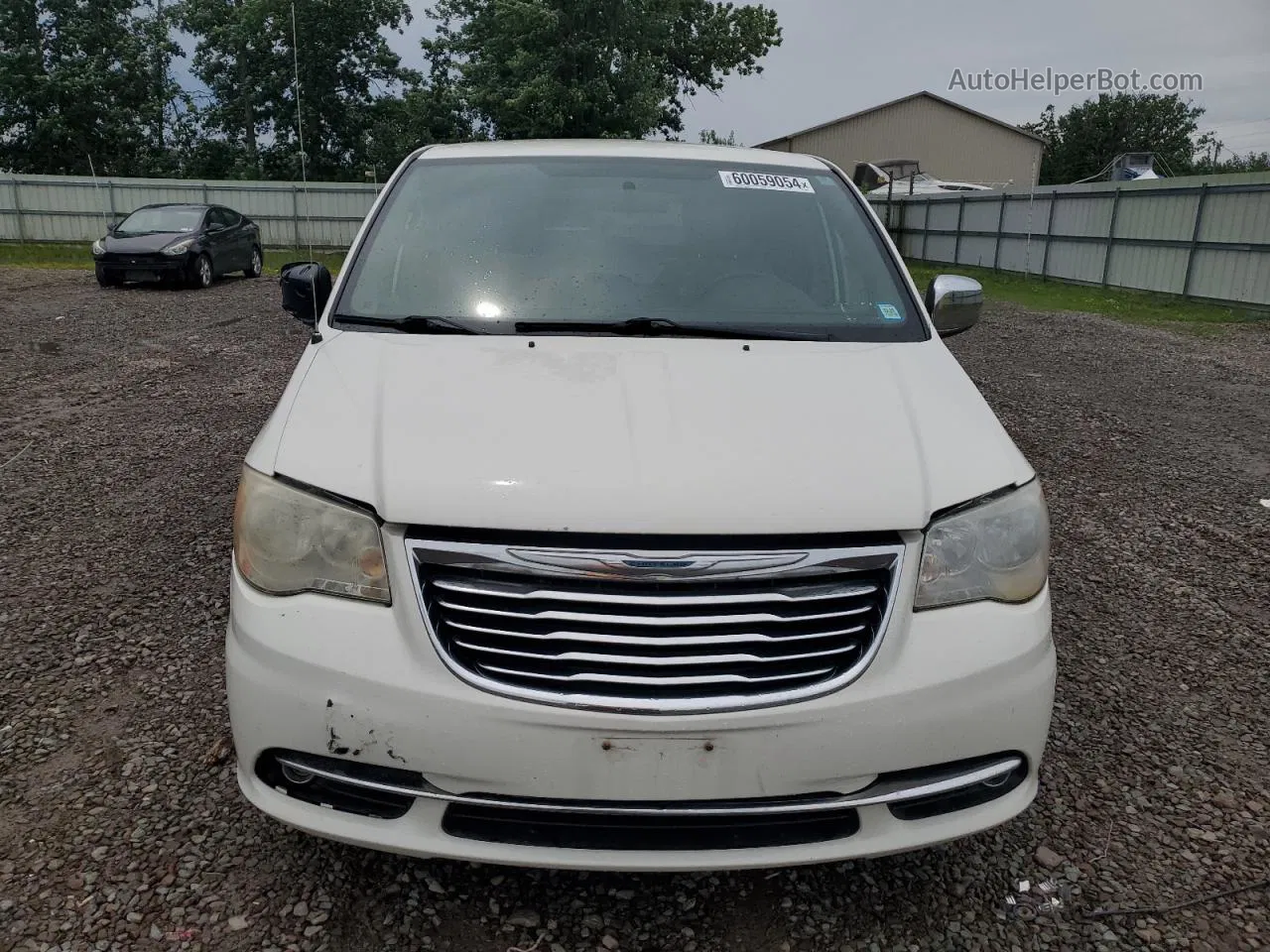 2011 Chrysler Town & Country Touring White vin: 2A4RR5DG5BR780906