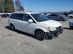 2011 Chrysler Town & Country Touring White vin: 2A4RR5DG7BR668009