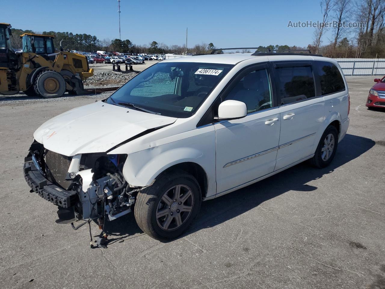 2011 Chrysler Town & Country Touring White vin: 2A4RR5DG7BR668009