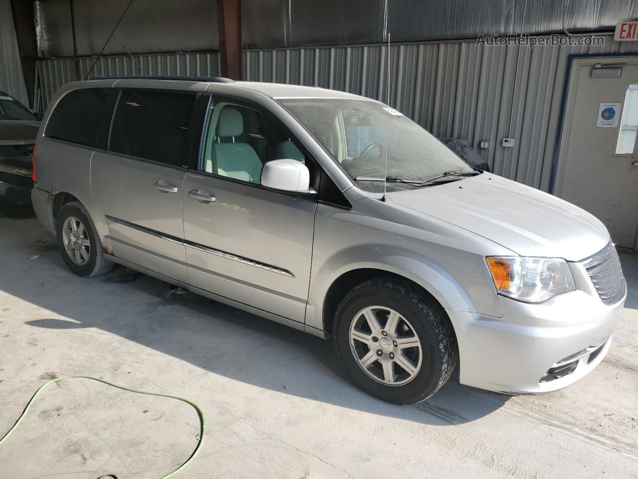 2011 Chrysler Town & Country Touring Silver vin: 2A4RR5DG9BR713970