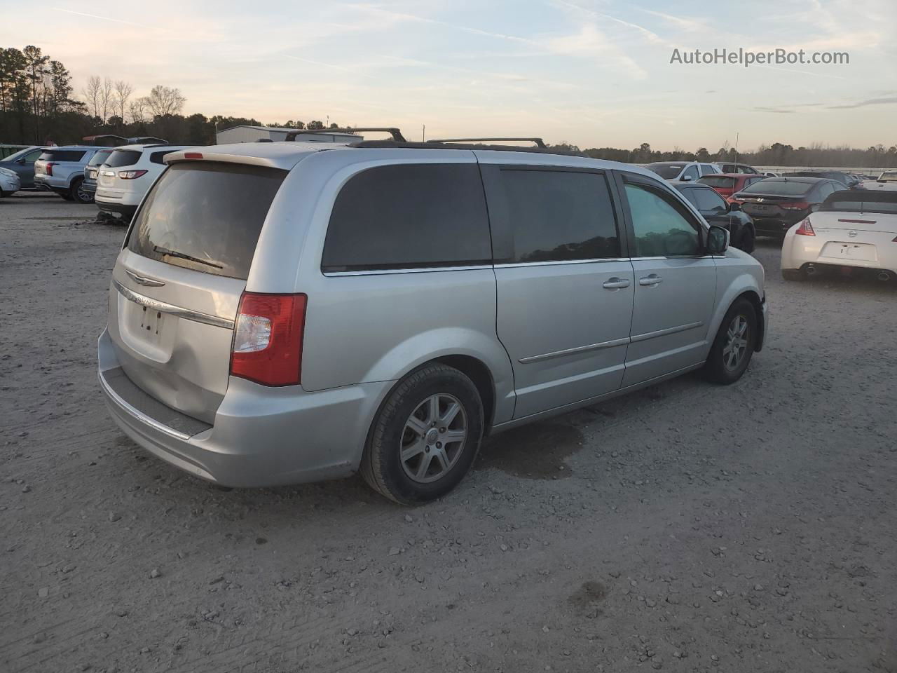 2011 Chrysler Town & Country Touring Silver vin: 2A4RR5DG9BR734687