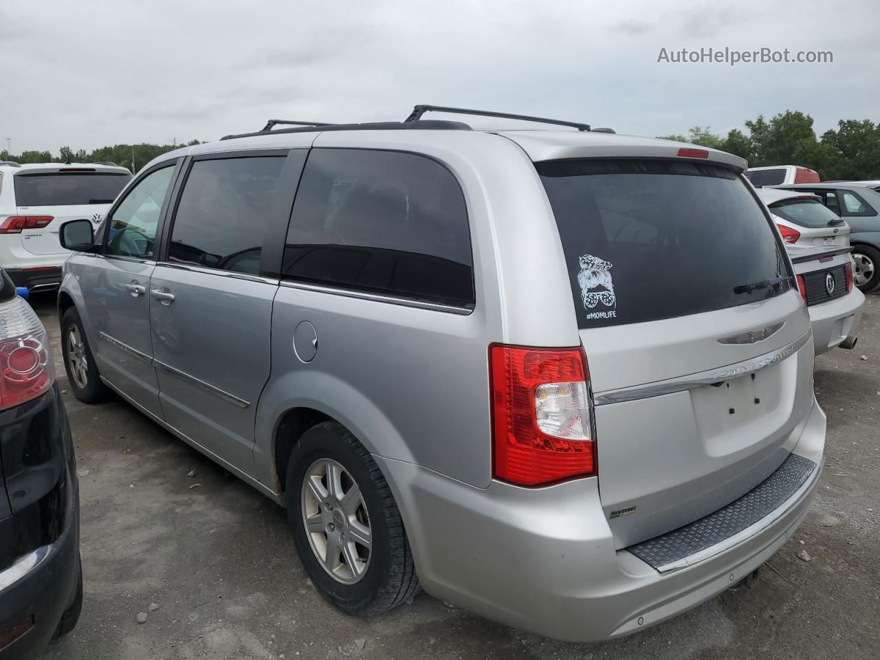 2011 Chrysler Town & Country Touring Silver vin: 2A4RR5DGXBR733256