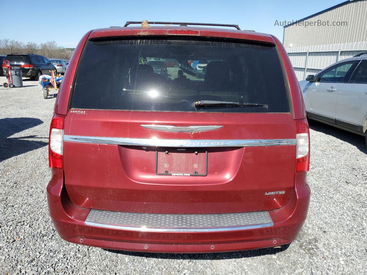 2011 Chrysler Town & Country Limited Red vin: 2A4RR6DG0BR667256