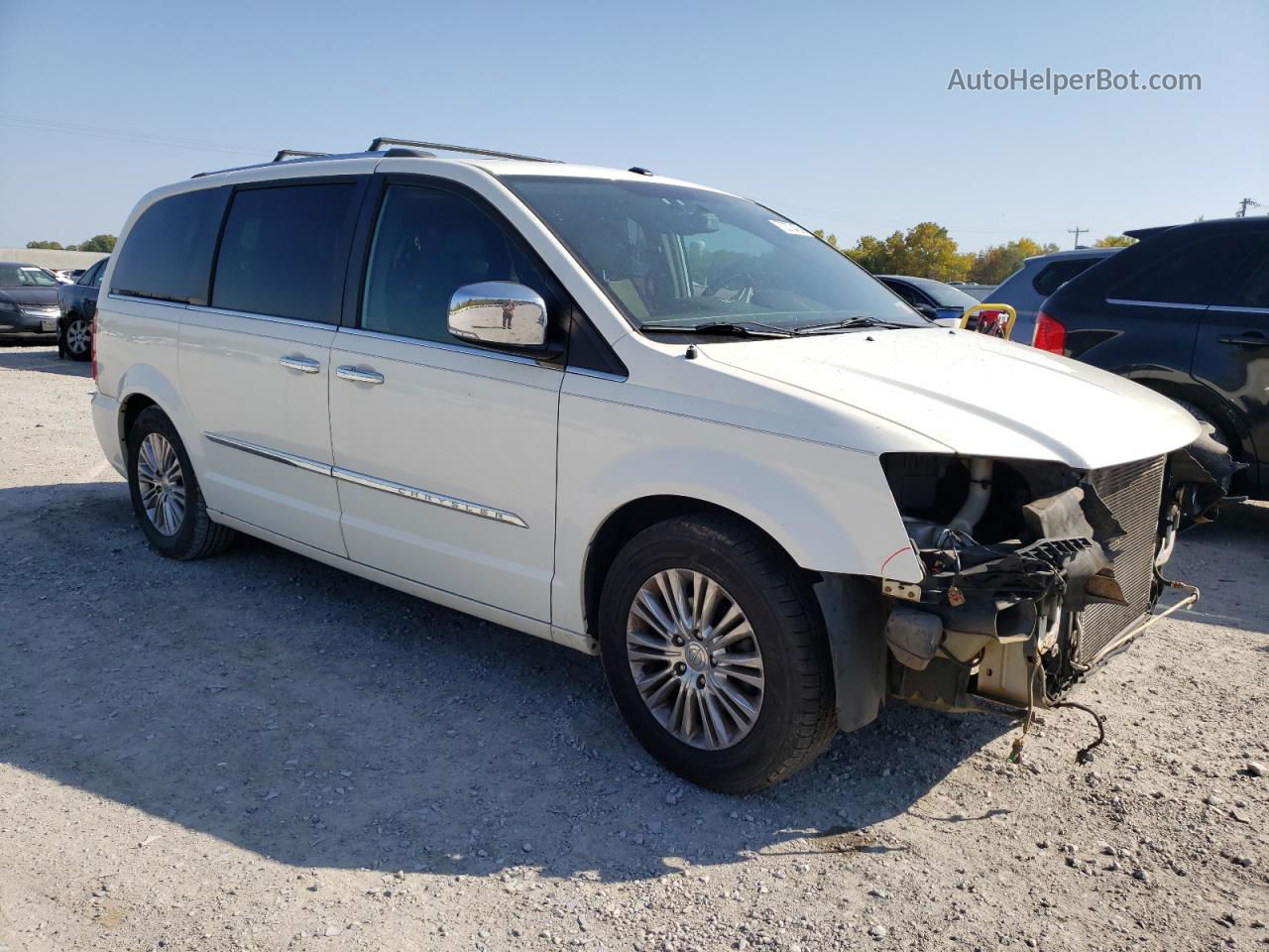 2011 Chrysler Town & Country Limited White vin: 2A4RR6DG3BR760580