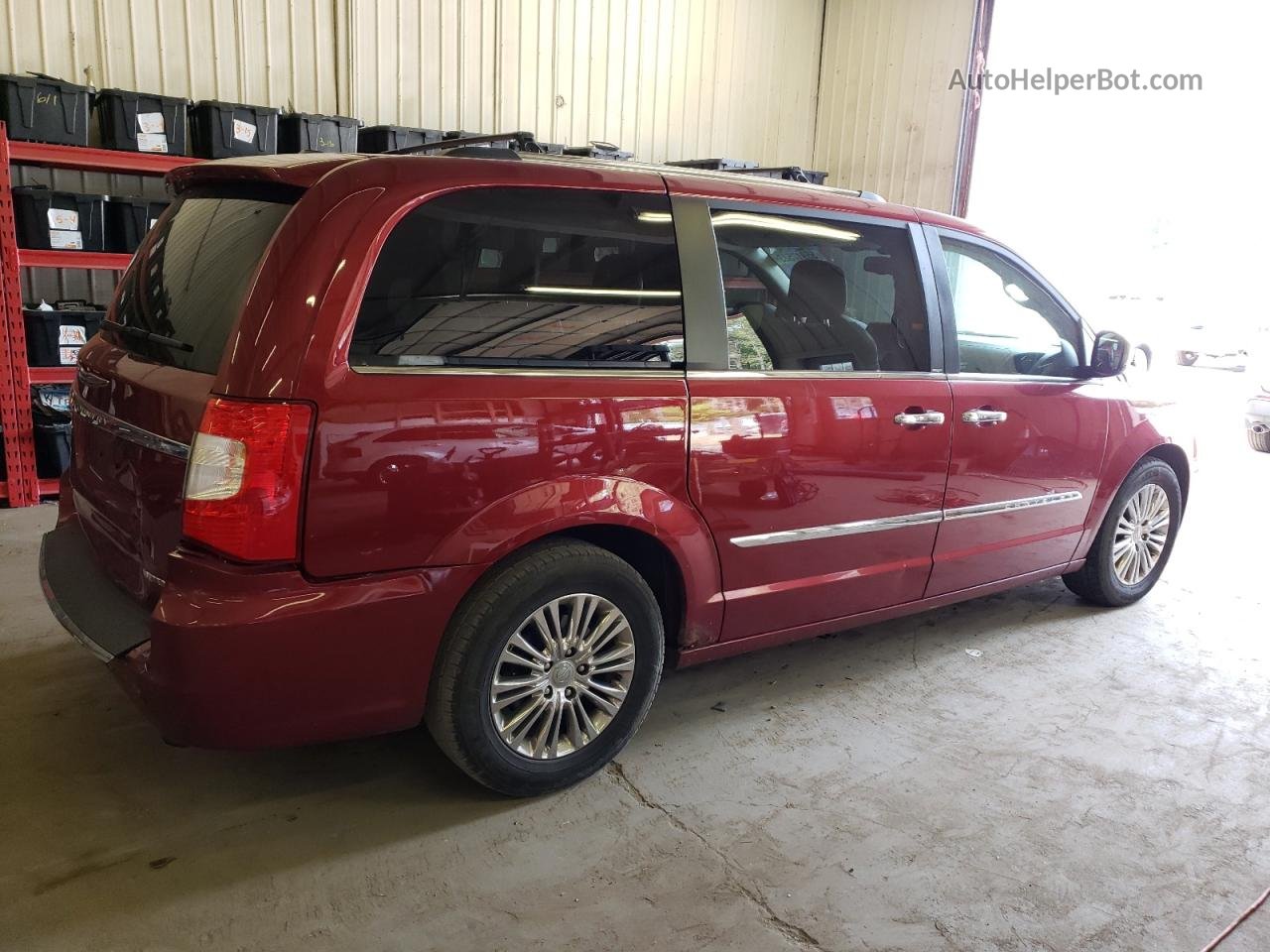 2011 Chrysler Town & Country Limited Бордовый vin: 2A4RR6DG4BR615483