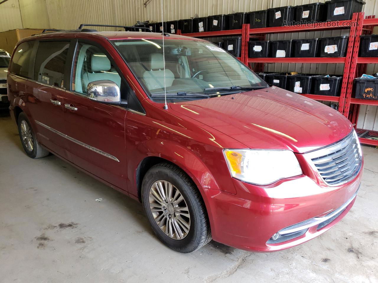 2011 Chrysler Town & Country Limited Burgundy vin: 2A4RR6DG4BR615483