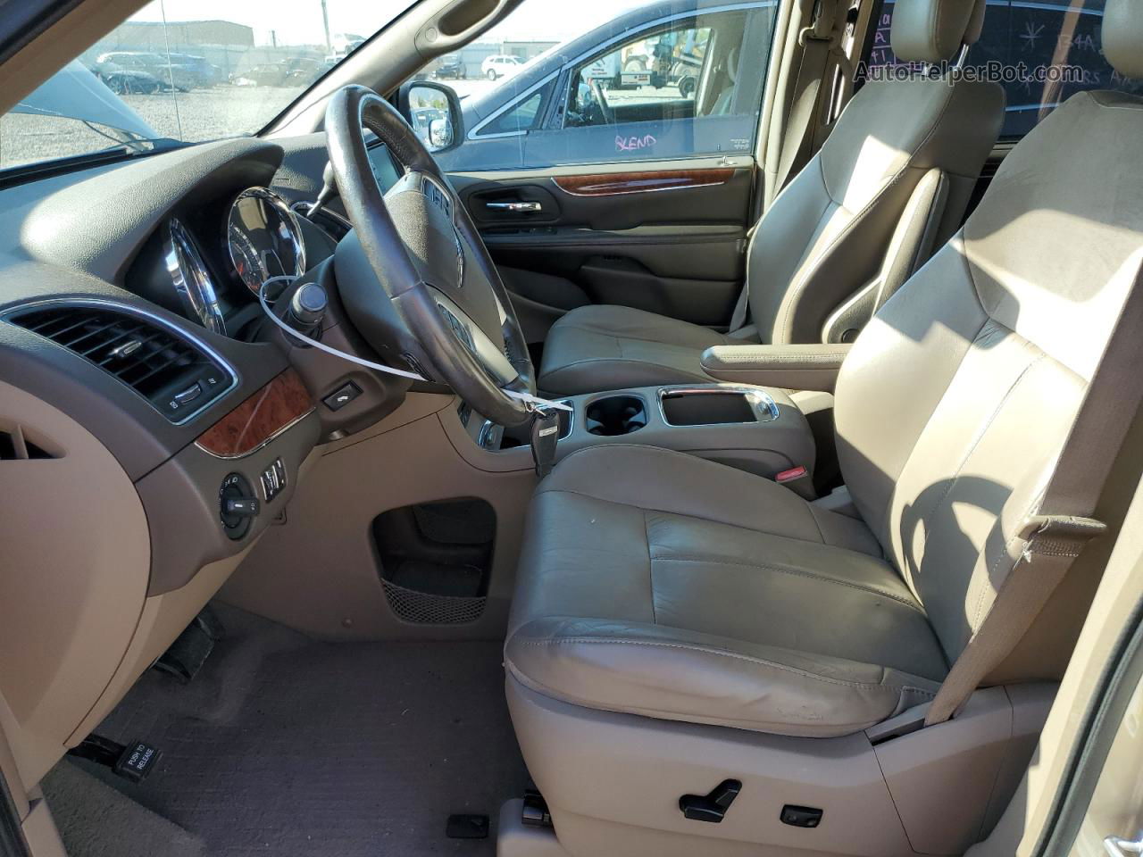 2011 Chrysler Town & Country Limited Золотой vin: 2A4RR6DG4BR624104