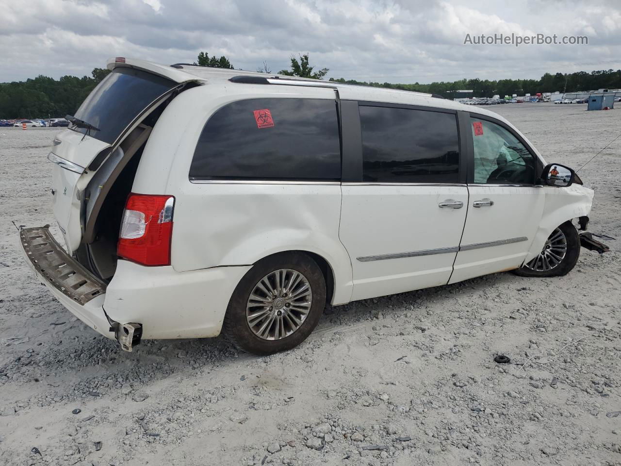 2011 Chrysler Town & Country Limited White vin: 2A4RR6DGXBR714129