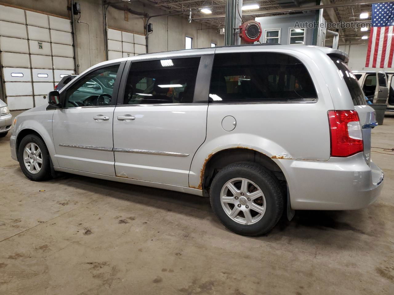 2011 Chrysler Town & Country Touring L Silver vin: 2A4RR8DG0BR641011