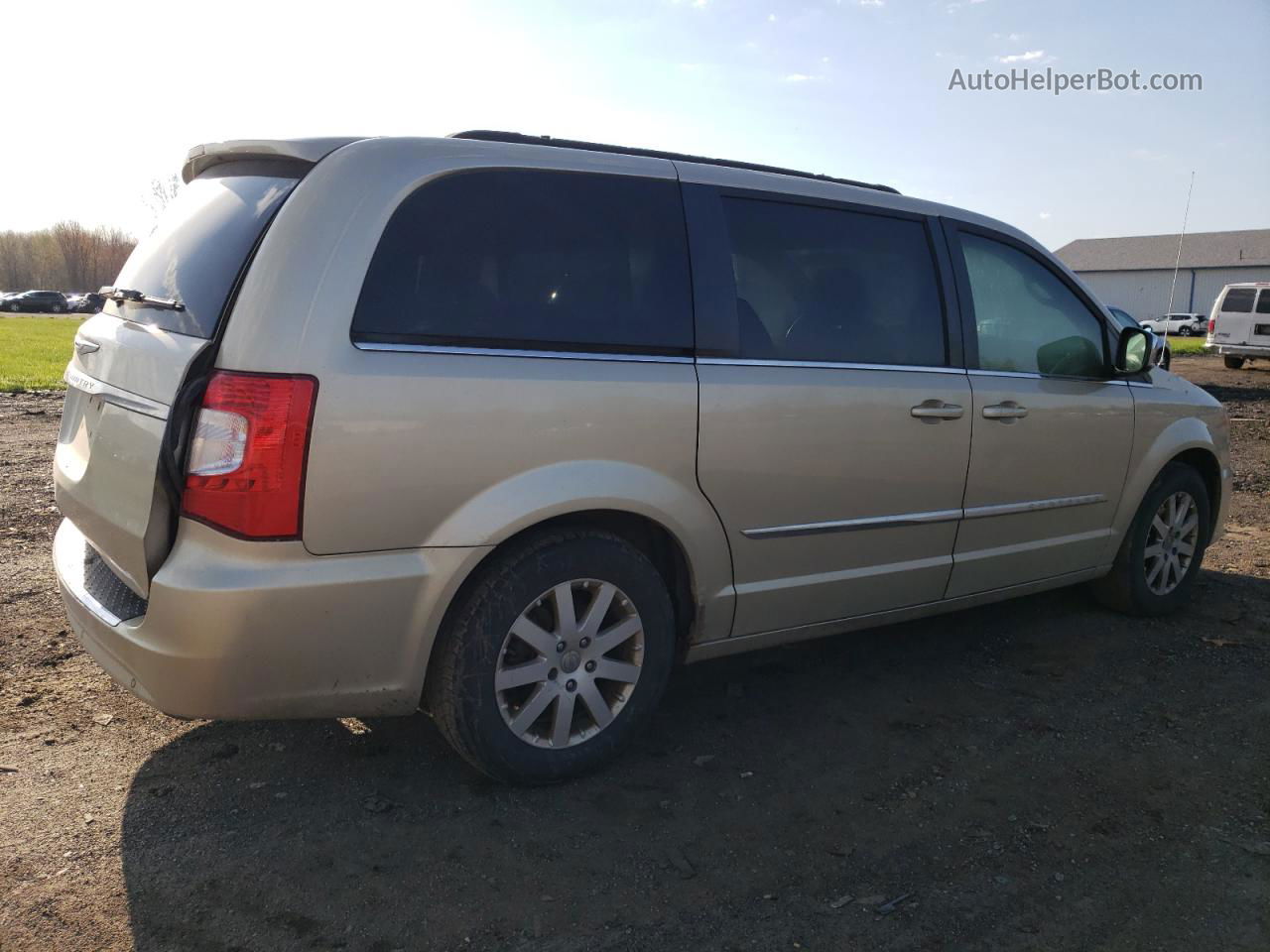 2011 Chrysler Town & Country Touring L Gold vin: 2A4RR8DG1BR630714