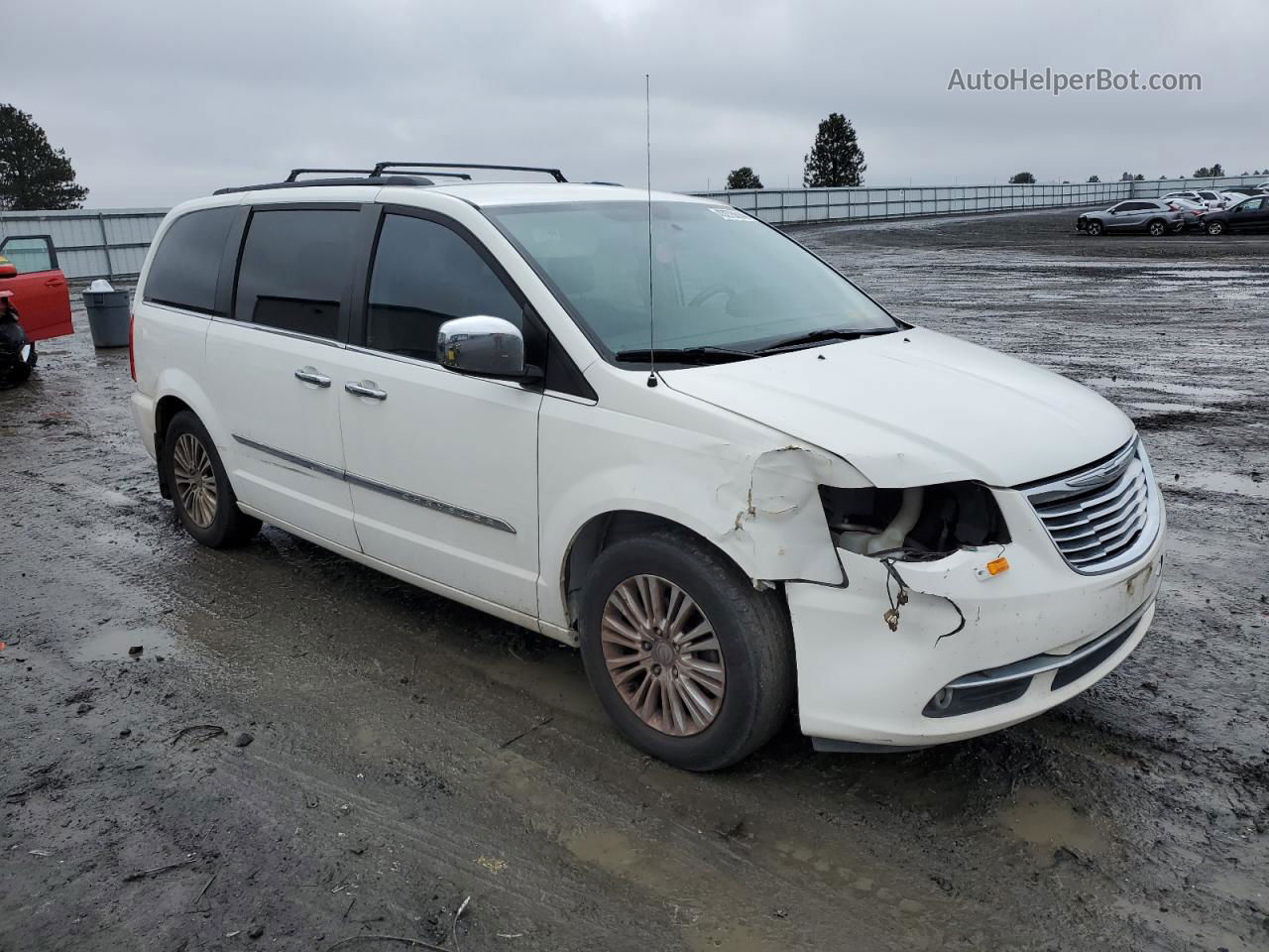 2011 Chrysler Town & Country Touring L White vin: 2A4RR8DG1BR798434