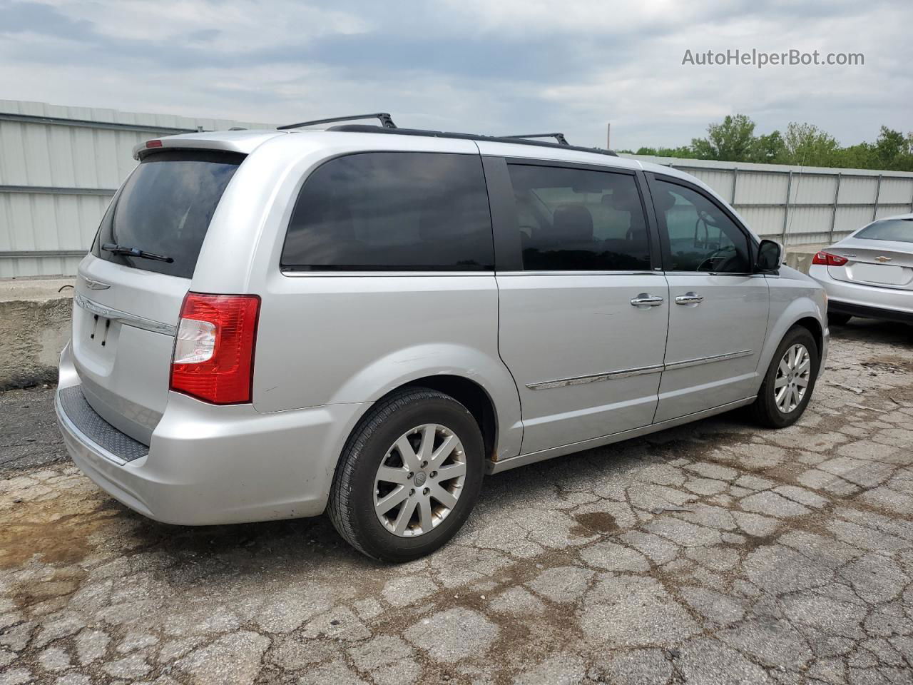 2011 Chrysler Town & Country Touring L Silver vin: 2A4RR8DG2BR619298