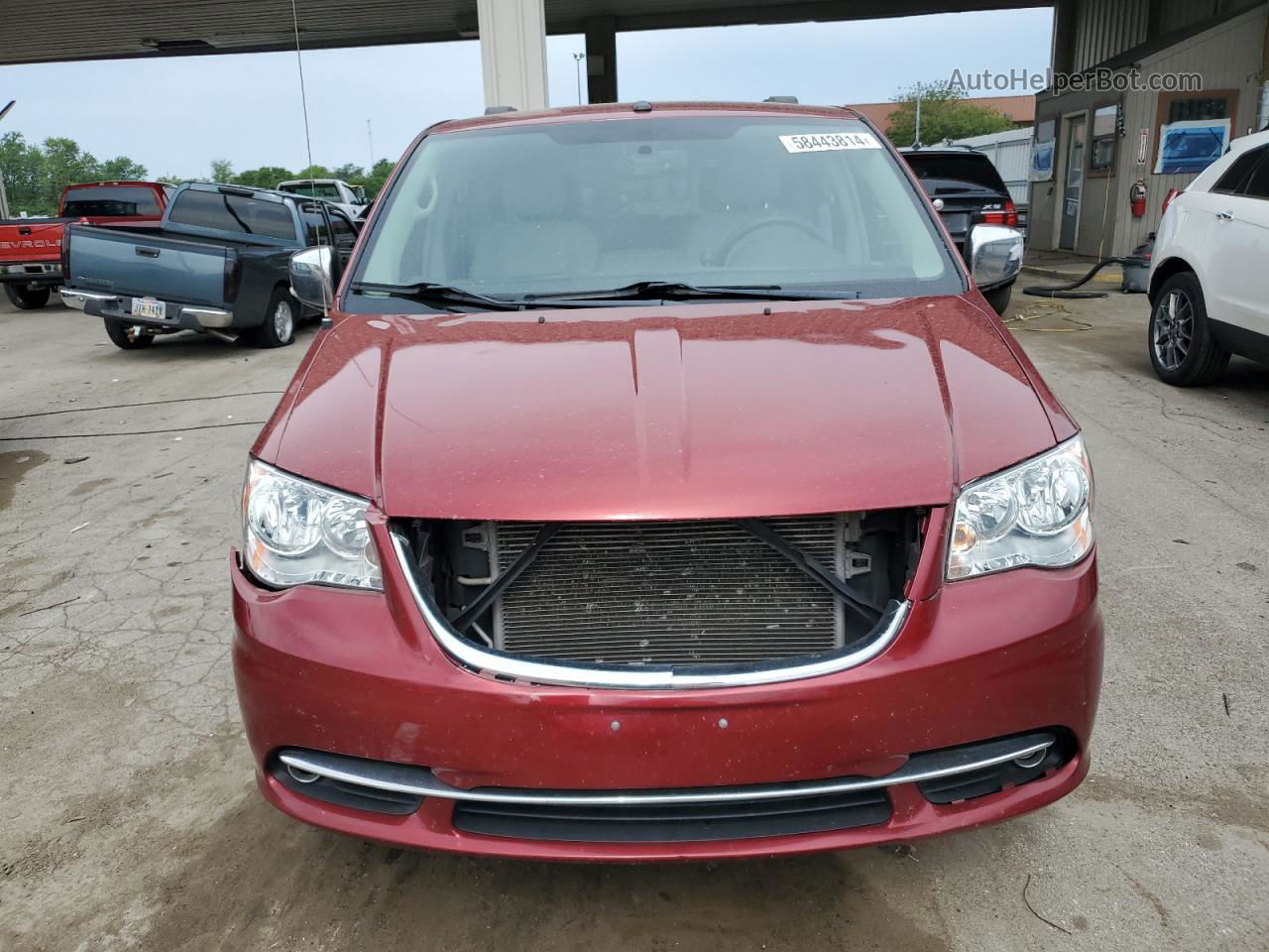 2011 Chrysler Town & Country Touring L Red vin: 2A4RR8DG2BR749436