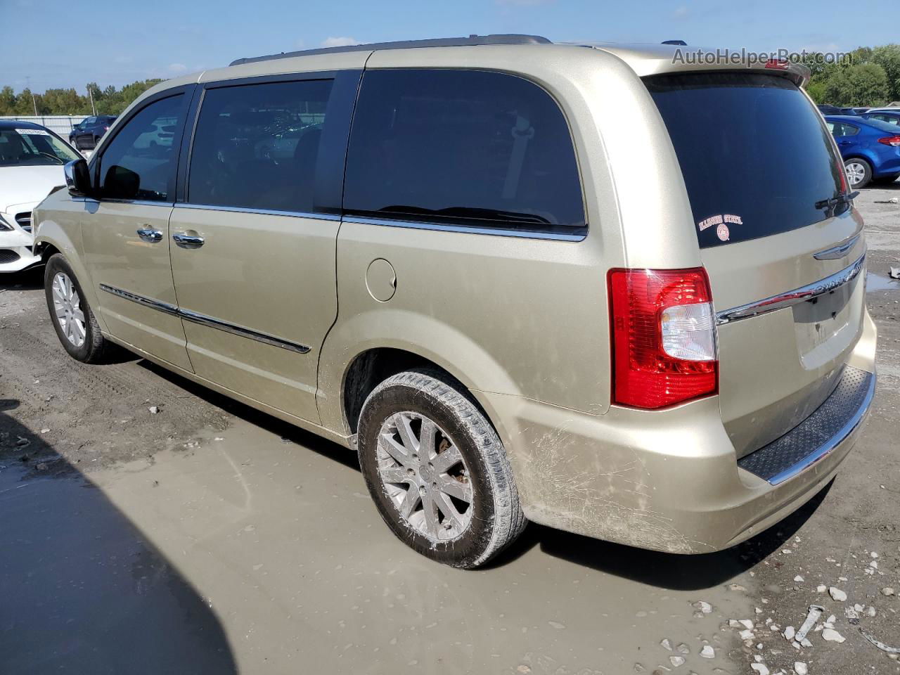 2011 Chrysler Town & Country Touring L Бежевый vin: 2A4RR8DG4BR745257