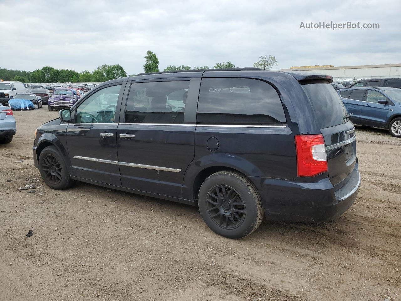 2011 Chrysler Town & Country Touring L Черный vin: 2A4RR8DG5BR640663