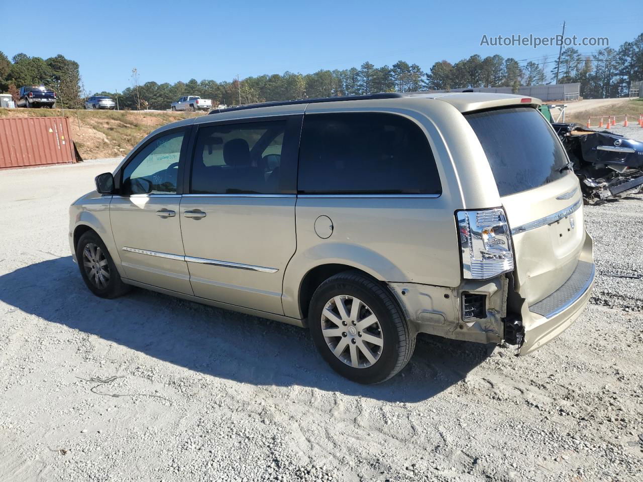 2011 Chrysler Town & Country Touring L Золотой vin: 2A4RR8DG6BR777028