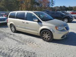 2011 Chrysler Town & Country Touring L Золотой vin: 2A4RR8DG6BR777028