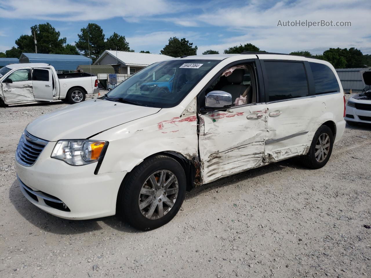 2011 Chrysler Town & Country Touring L White vin: 2A4RR8DG7BR712074