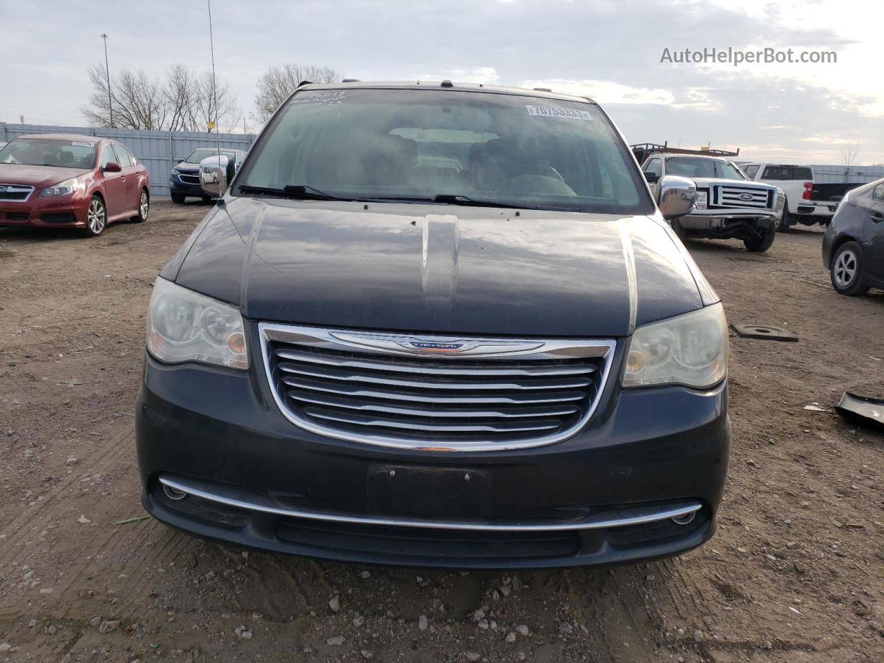 2011 Chrysler Town & Country Touring L Черный vin: 2A4RR8DG8BR704761