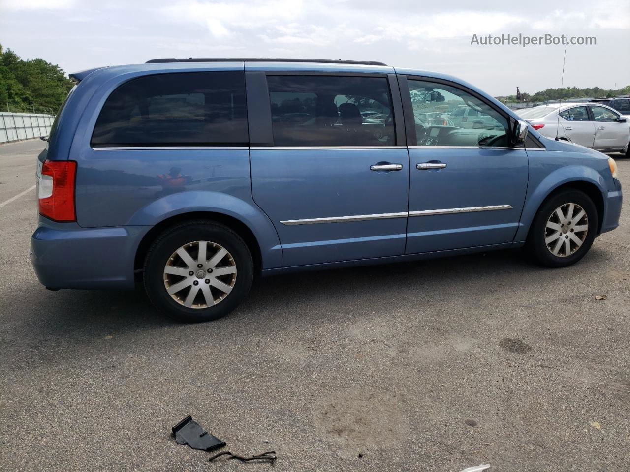 2011 Chrysler Town & Country Touring L Blue vin: 2A4RR8DG8BR758819