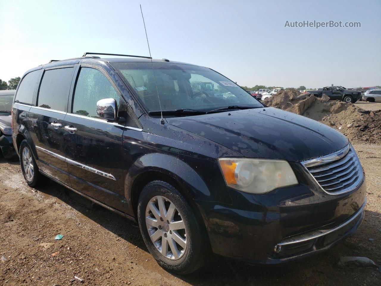 2011 Chrysler Town & Country Touring L Blue vin: 2A4RR8DG9BR704106