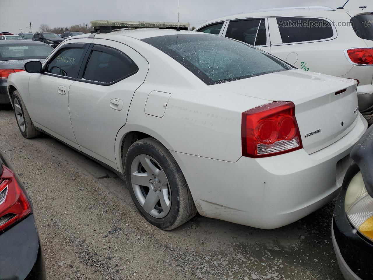 2010 Dodge Charger  White vin: 2B3AA4CT9AH161802