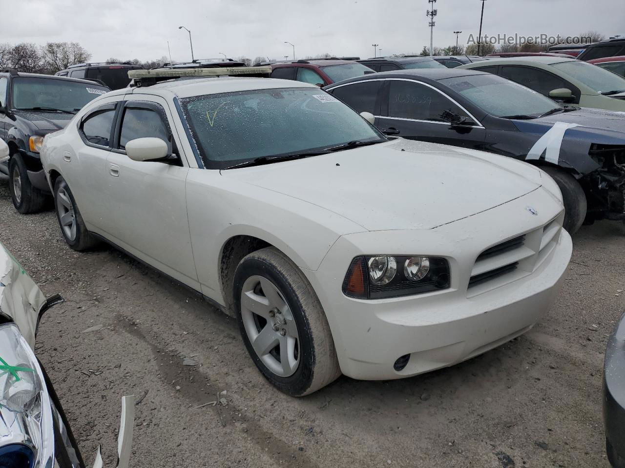 2010 Dodge Charger  White vin: 2B3AA4CT9AH161802