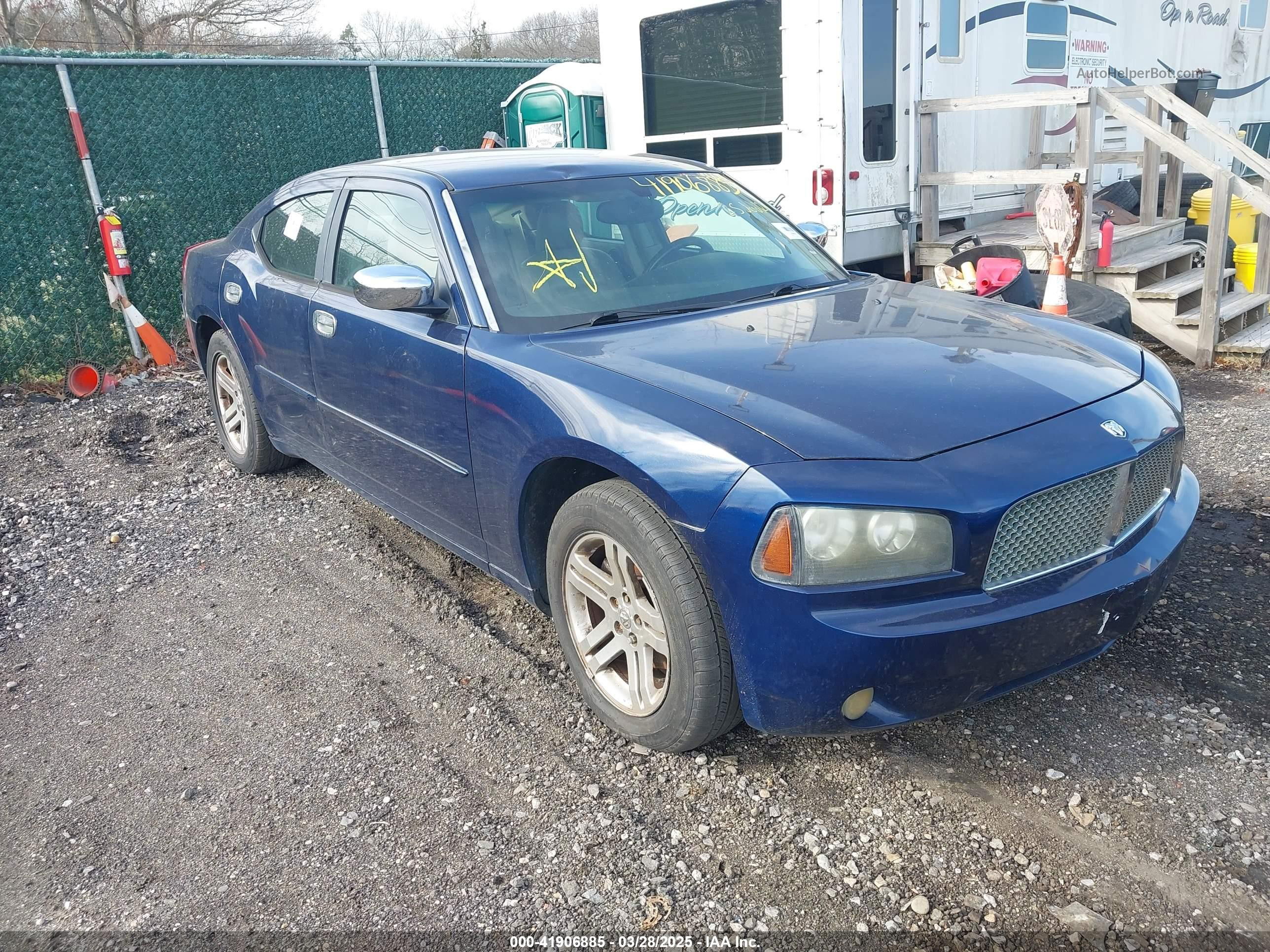 2006 Dodge Charger   Dark Blue vin: 2B3KA43G96H173351