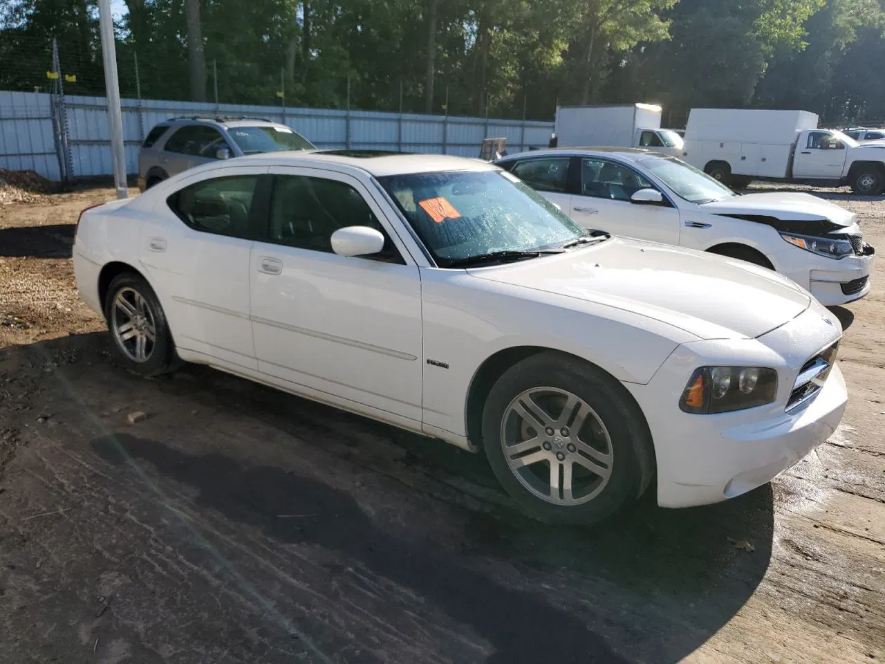 2006 Dodge Charger R/t Белый vin: 2B3LA53H16H489037