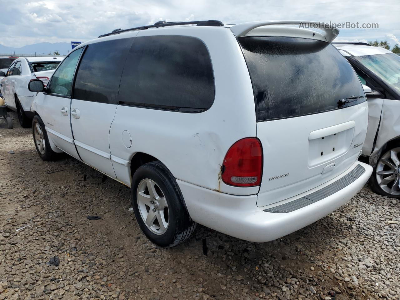 2000 Dodge Grand Caravan Se Белый vin: 2B4GP44G5YR702452