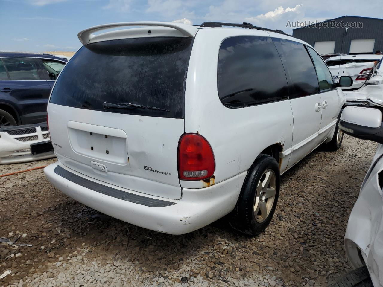 2000 Dodge Grand Caravan Se Белый vin: 2B4GP44G5YR702452